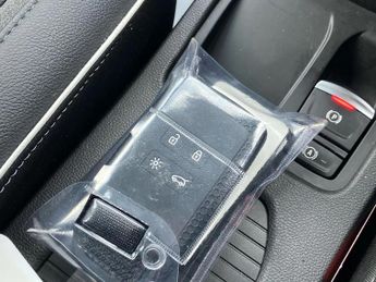 Renault Clio 1.6 E-TECH Hybrid 140 SE Edition 5dr Auto