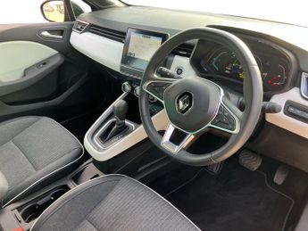 Renault Clio 1.6 E-TECH Hybrid 140 SE Edition 5dr Auto