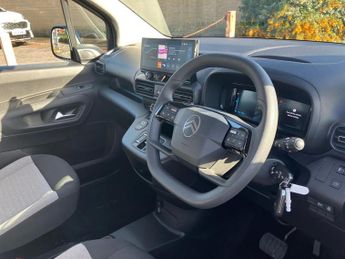 Citroen Berlingo 100kW Plus M 52kWh 5dr Auto