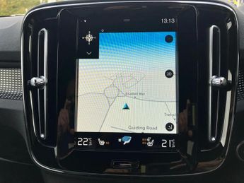 Volvo Xc40 2.0 B4P R DESIGN 5dr Auto