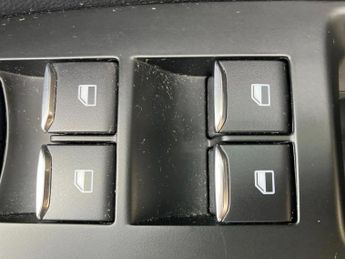 Ford Focus 2022.50 Focus Titanium Vignale 5 door 1.0L EcoBoost 125PS FWD 6 Speed Ma