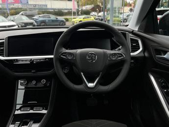 Vauxhall Grandland 1.2 Turbo Ultimate SUV 5dr Petrol Auto Euro 6 (s/s) (130 ps)