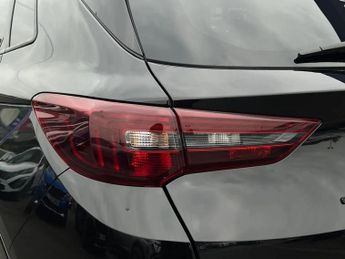 Vauxhall Grandland 1.2 Turbo Ultimate SUV 5dr Petrol Auto Euro 6 (s/s) (130 ps)