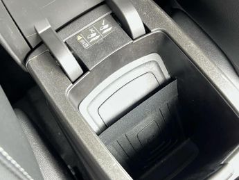 Vauxhall Grandland 1.2 Turbo Ultimate SUV 5dr Petrol Auto Euro 6 (s/s) (130 ps)