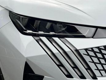 Peugeot 3008 1.2 Hybrid 136 GT 5dr e-DSC6