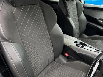 Peugeot 3008 1.2 Hybrid 136 GT 5dr e-DSC6