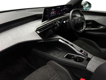 Peugeot 3008 1.2 Hybrid 136 GT 5dr e-DSC6