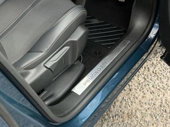 Peugeot 3008 1.6 Hybrid4 300 GT Premium 5dr e-EAT8