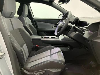 Vauxhall Grandland 157kW GS 73kWh 5dr Auto