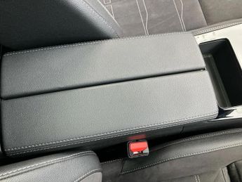 Vauxhall Astra 115kW Ultimate 54kWh 5dr Auto