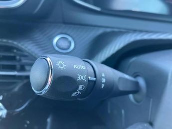Peugeot 2008 100kW Allure 50kWh 5dr Auto