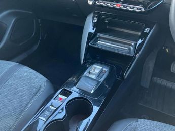 Peugeot 2008 100kW Allure 50kWh 5dr Auto
