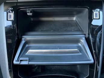 Peugeot 2008 100kW Allure 50kWh 5dr Auto