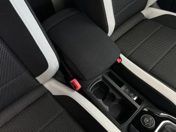 Volkswagen T-Roc 2.0 TSI 4MOTION SEL 5dr DSG