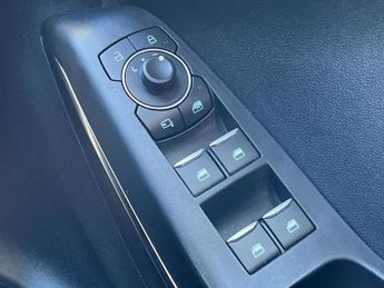 Ford Puma 1.0 EcoBoost Hybrid mHEV Titanium 5dr DCT