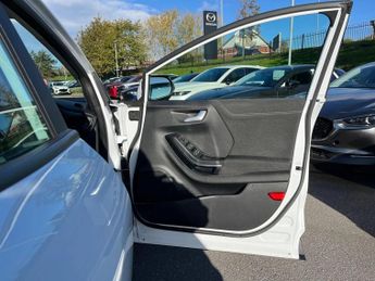 Ford Puma 1.0 EcoBoost Hybrid mHEV Titanium 5dr DCT