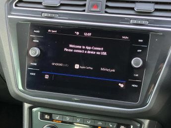 Volkswagen Tiguan 2.0 TDi 150 R-Line Tech 5dr DSG