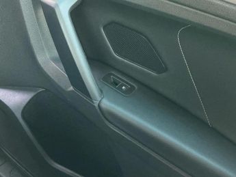 Volkswagen Tiguan 2.0 TDi 150 R-Line Tech 5dr DSG