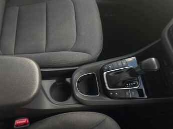 Hyundai Ioniq 1.6 GDi Plug-in Hybrid Premium 5dr DCT