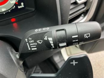 Nissan Qashqai 1.3 DiG-T MH 158 N-Connecta 5dr Xtronic