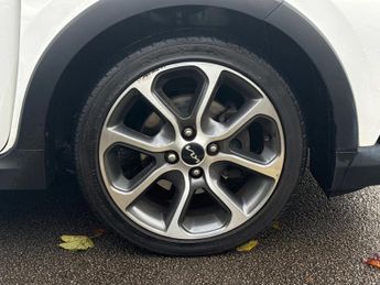 Kia Picanto 1.0 X-Line 5dr Auto