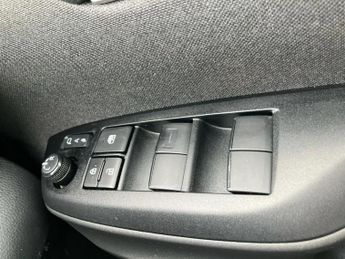 Mazda 2 Hybrid 1.5i Hybrid Select 5dr CVT