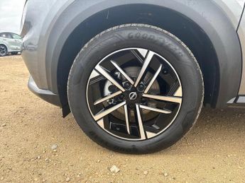 Nissan Juke 1.6 Hybrid N-Connecta 5dr Auto