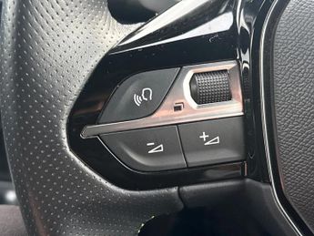 Peugeot 2008 100kW GT Premium 50kWh 5dr Auto