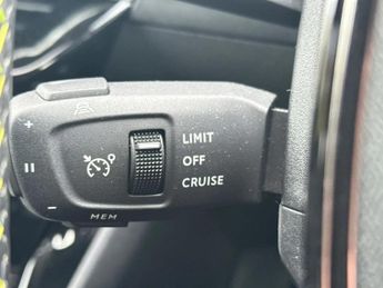 Peugeot 2008 100kW GT Premium 50kWh 5dr Auto