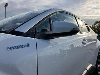 Toyota C-HR 1.8 Hybrid Design 5dr CVT