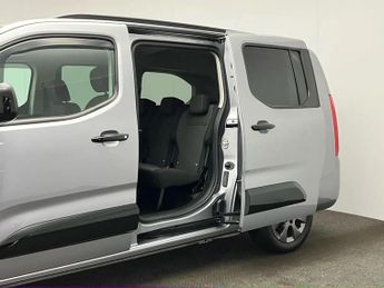 Vauxhall Combo Life Combo Life 100kW Ultimate XL 50kWh 5dr Auto Estate