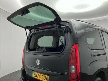 Vauxhall Combo Life Combo Life 100kW Ultimate XL 50kWh 5dr Auto Estate