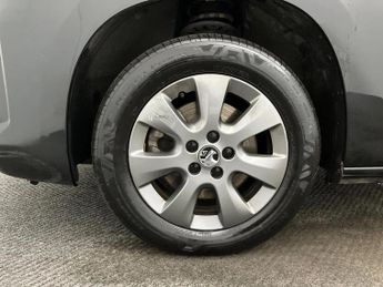 Vauxhall Combo Life Combo Life 100kW Ultimate XL 50kWh 5dr Auto Estate