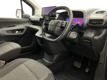 Vauxhall Combo Life Combo Life 100kW Ultimate XL 50kWh 5dr Auto Estate