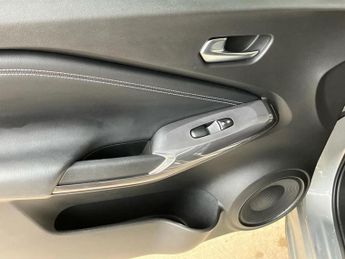 Nissan Juke 1.0 DiG-T 114 N-Connecta 5dr DCT