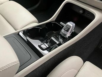 Volvo Xc40 2.0 B4P Inscription Pro 5dr Auto