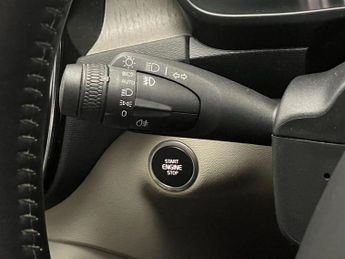 Volvo Xc40 2.0 B4P Inscription Pro 5dr Auto