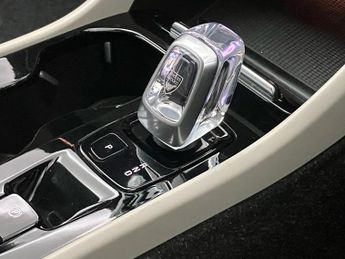 Volvo Xc40 2.0 B4P Inscription Pro 5dr Auto