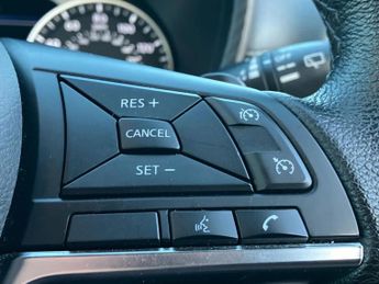 Nissan Juke 1.0 DiG-T 114 N-Connecta 5dr DCT