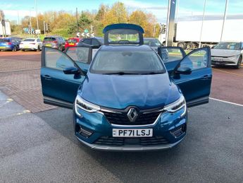 Renault Arkana 1.6 E-TECH Hybrid 145 Iconic 5dr Auto
