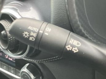 Nissan Juke 1.6 Hybrid N-Connecta 5dr Auto