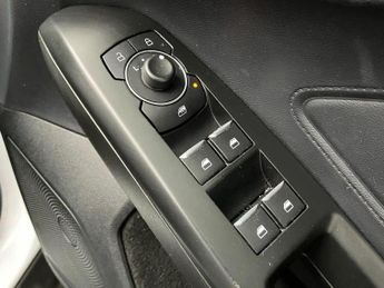 Ford Focus 1.0T EcoBoost MHEV Trend Hatchback 5dr Petrol Hybrid DCT Euro 6 