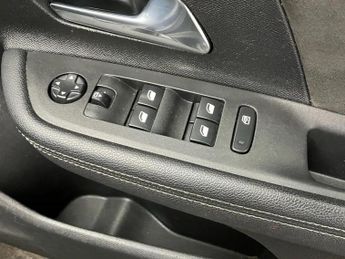 Vauxhall Mokka 100kW Ultimate 50kWh 5dr Auto