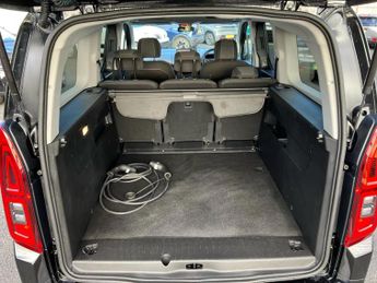 Vauxhall Combo Life 100kW Ultimate XL 52kWh 5dr Auto