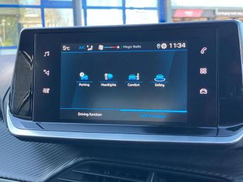 Peugeot 208 1.2 PureTech 100 Active Premium 5dr EAT8