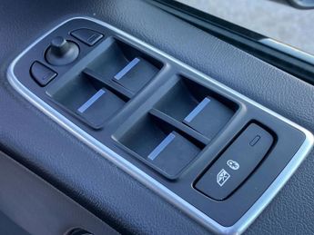 Jaguar F-Pace 2.0d R-Sport 5dr Auto AWD