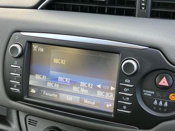 Toyota Yaris 1.5 Hybrid Icon 5dr CVT
