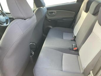 Toyota Yaris 1.5 Hybrid Icon 5dr CVT