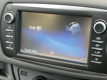 Toyota Yaris 1.5 Hybrid Icon 5dr CVT