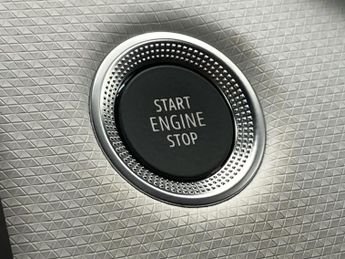 Renault Clio 1.6 E-TECH Hybrid 140 SE Edition 5dr Auto